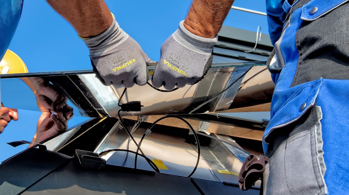 Battery storage installation